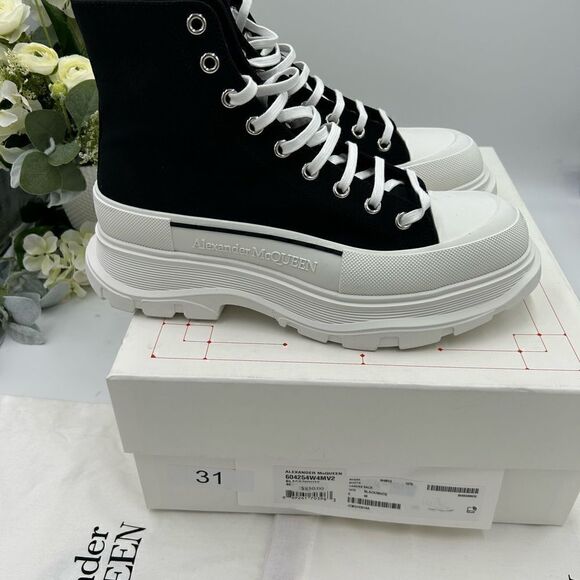 Men’s Alexander McQueen tread slick sneakers, size 46 made in Italy - Picture 11 of 11